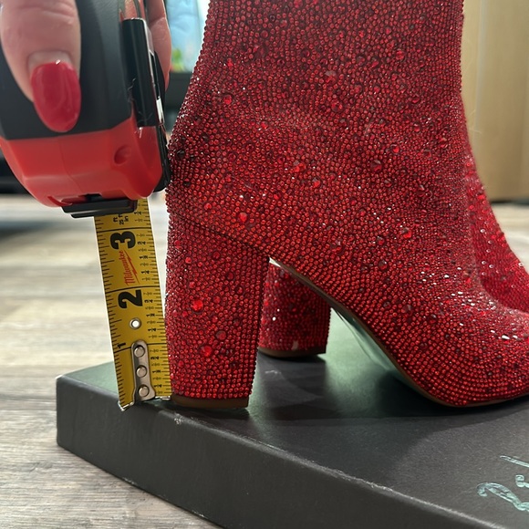 Betsy Johnson Cady Boot - Picture 4 of 14